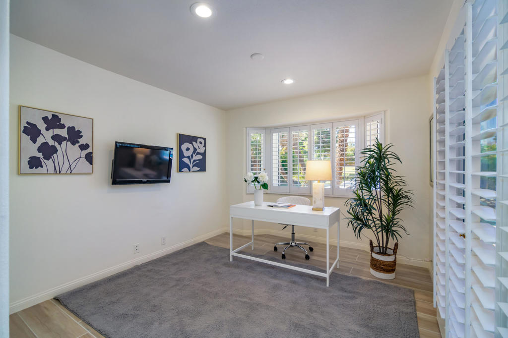 Avondale Country Clu - Residential