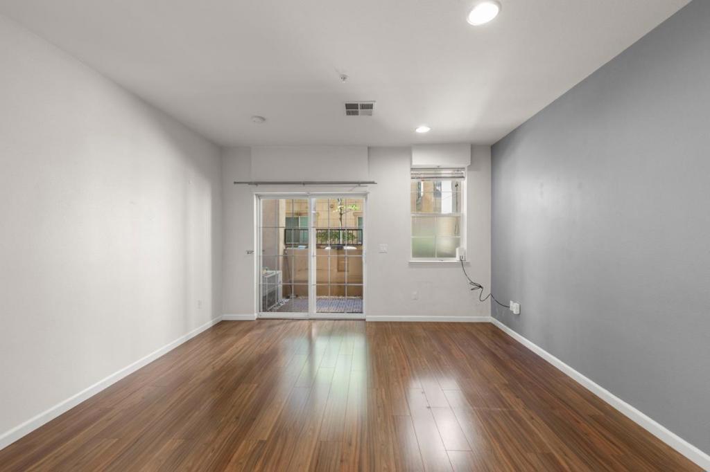 88 N Jackson Avenue 114
