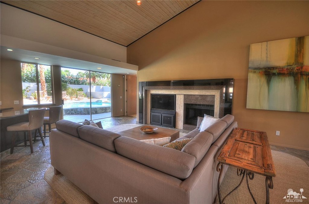 Indian Wells C.C. - Residential