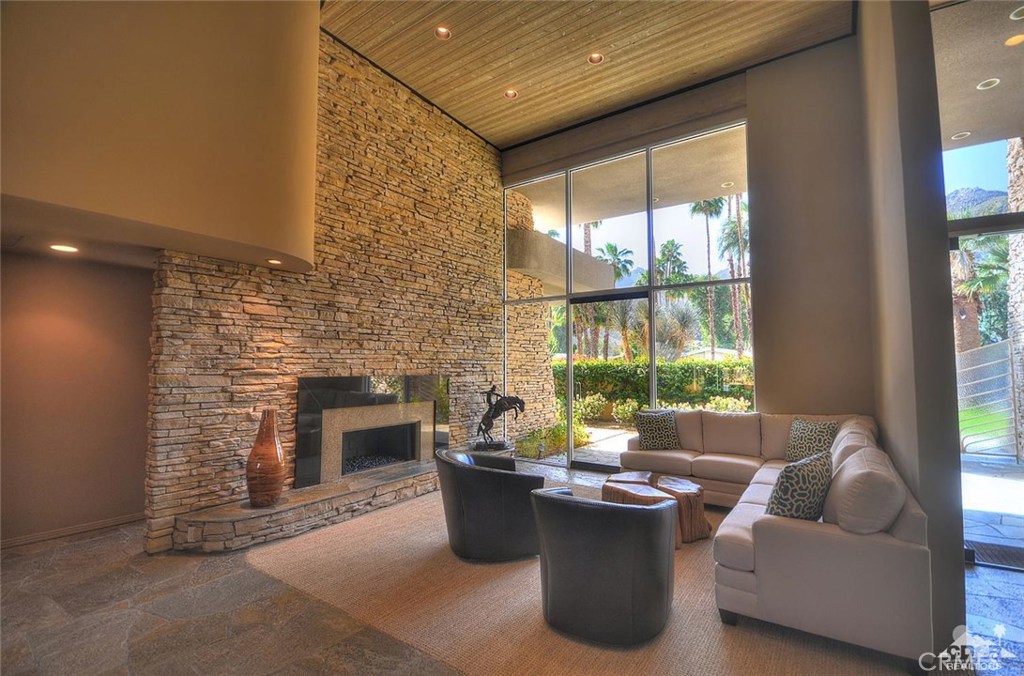 Indian Wells C.C. - Residential