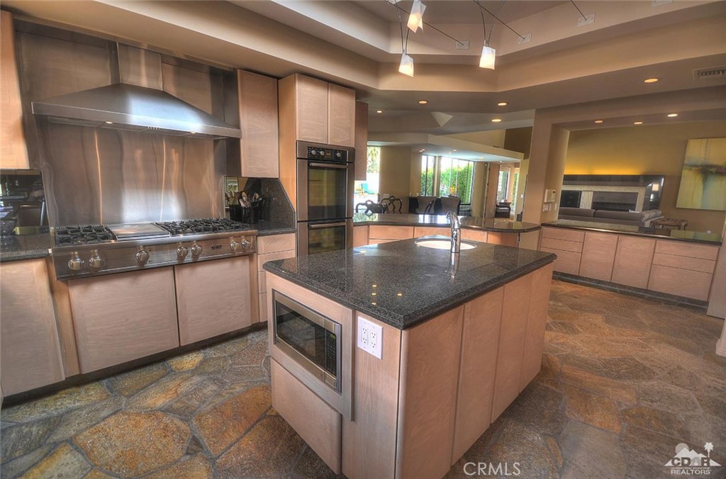 Indian Wells C.C. - Residential