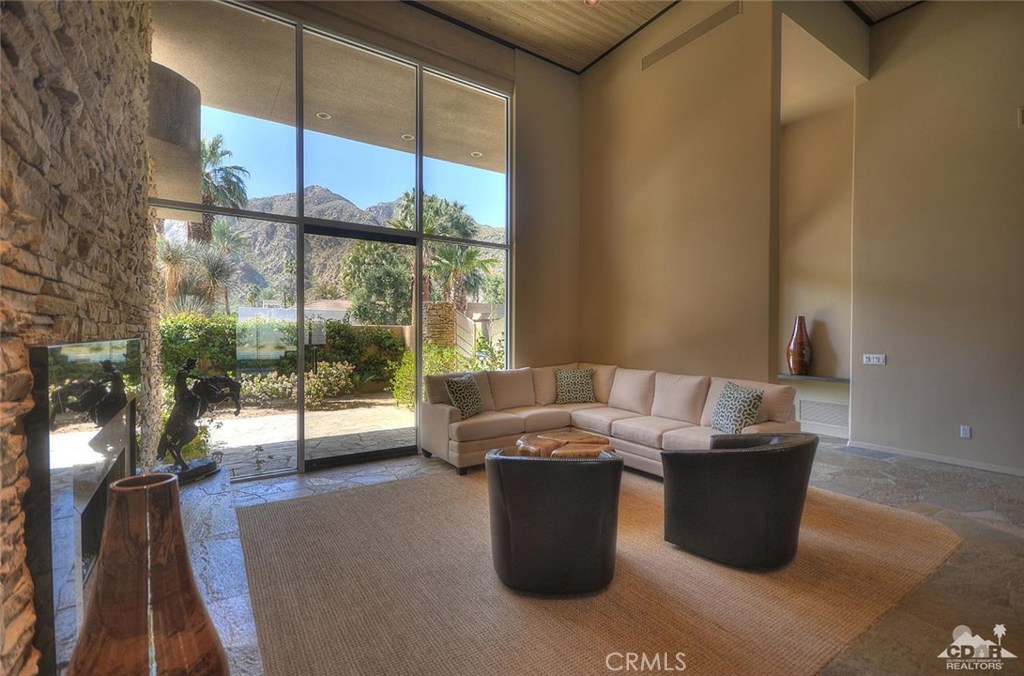 Indian Wells C.C. - Residential