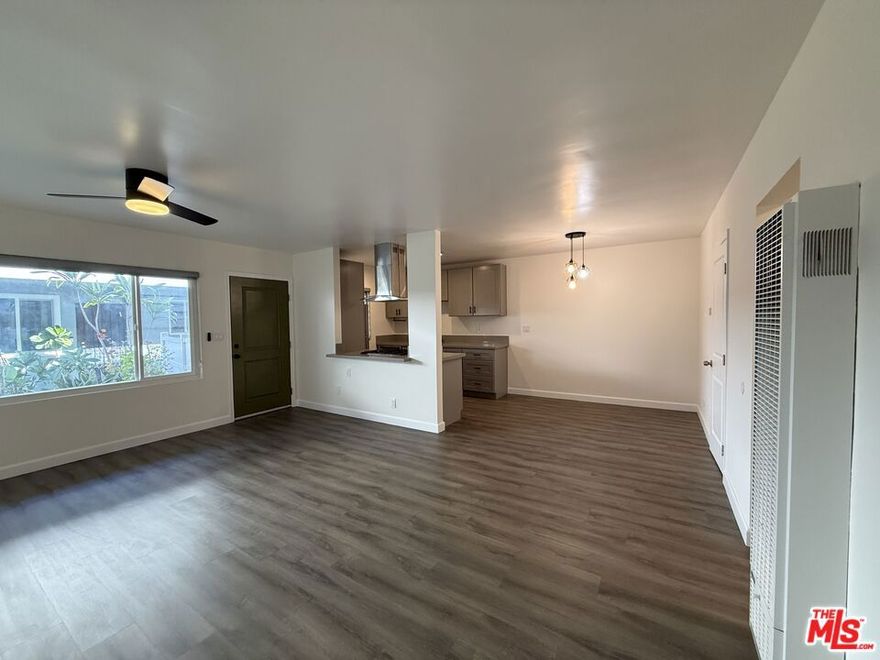 Well maintained 2 bedroom / 1 bathroom unit on the ground floor.  Very spacious, modern looking unit with newer appliances including stove, refrigerator, dishwasher and hood.  Pet friendly.