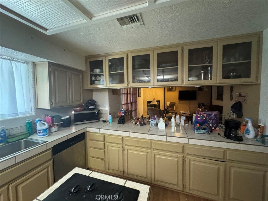 Photo of 27040 Ventura Dr, Cathedral City, CA 92234 (MLS # OC26010688)