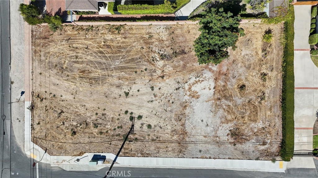 2877 Avenida Simi