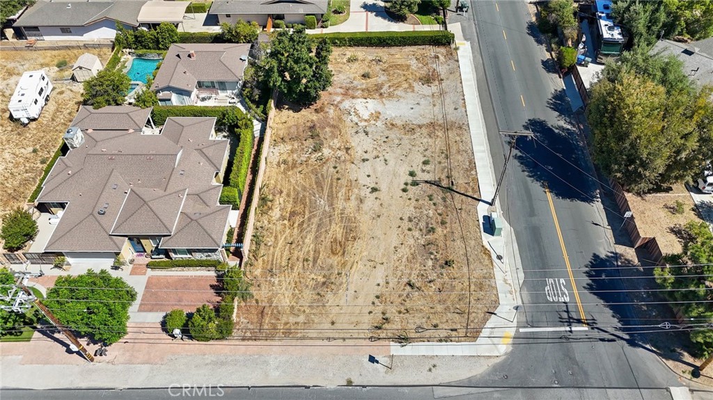 2877 Avenida Simi