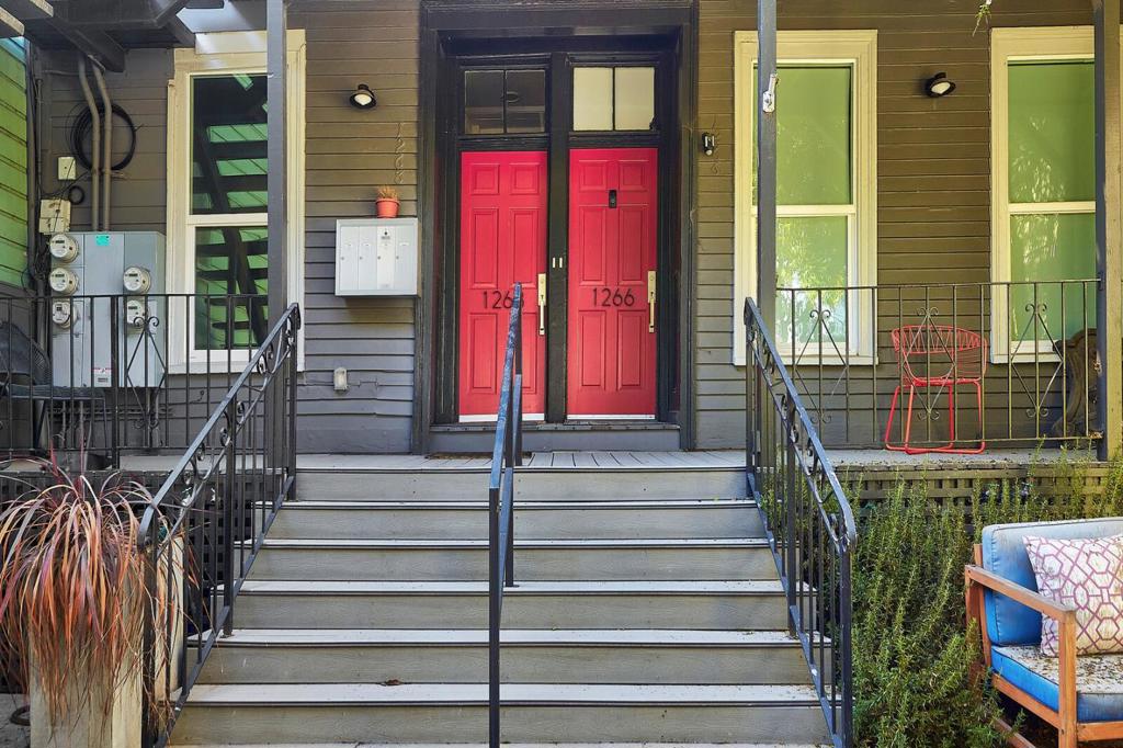 Properties 2 1268 Hampshire Street