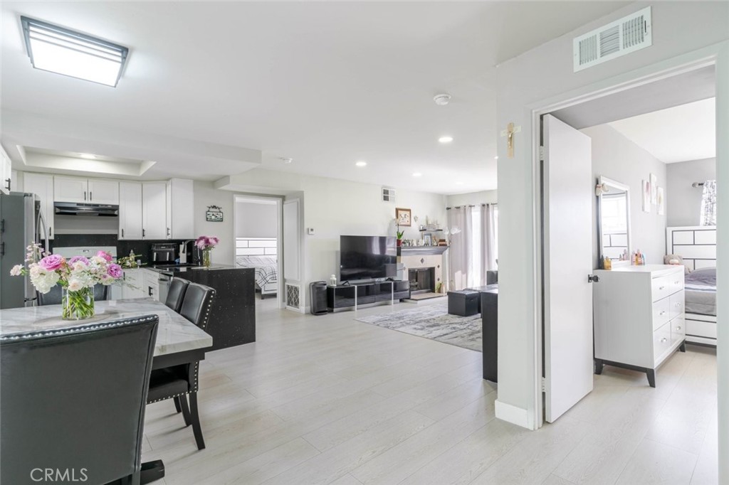 20235 Keswick Street 212