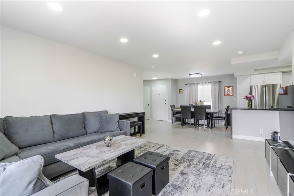 20235 Keswick Street 212