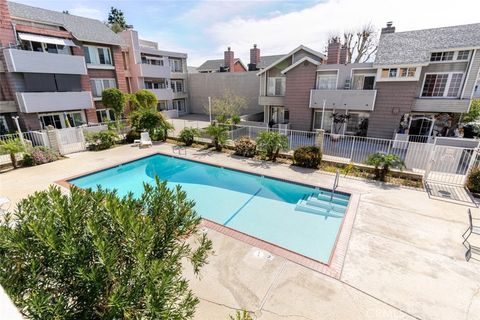 Photo of 20235 Keswick Street #212, Winnetka, CA 91306 (MLS # BB26040594)