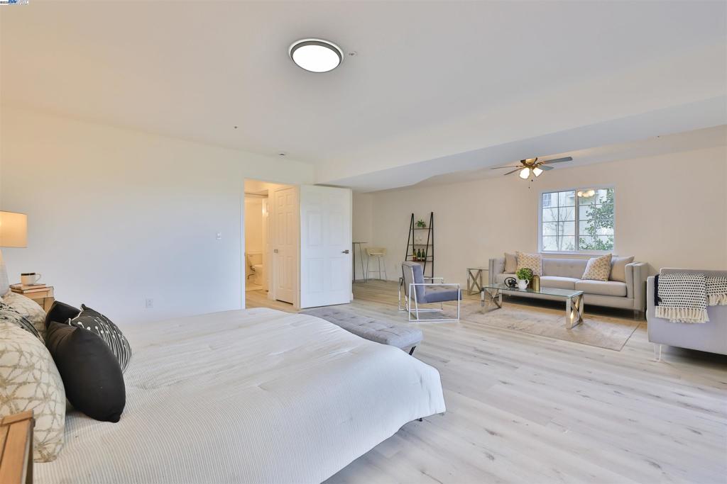 HAYWARD HILLS - Residential