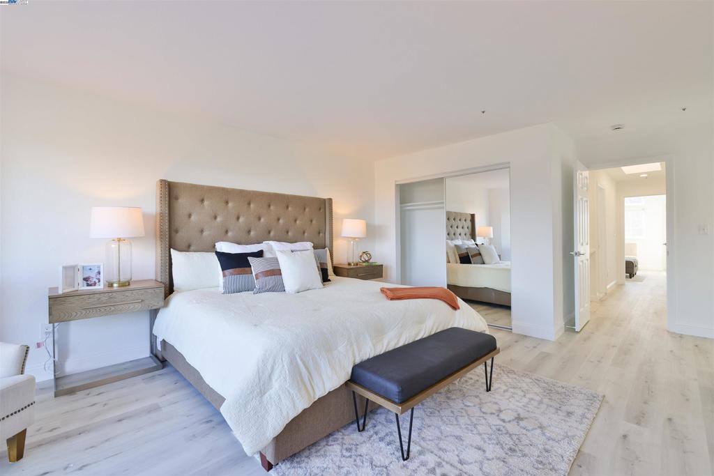 HAYWARD HILLS - Residential