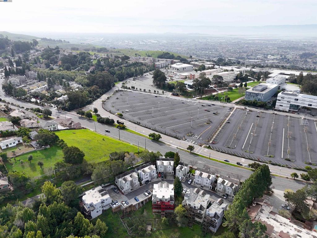 HAYWARD HILLS - Residential