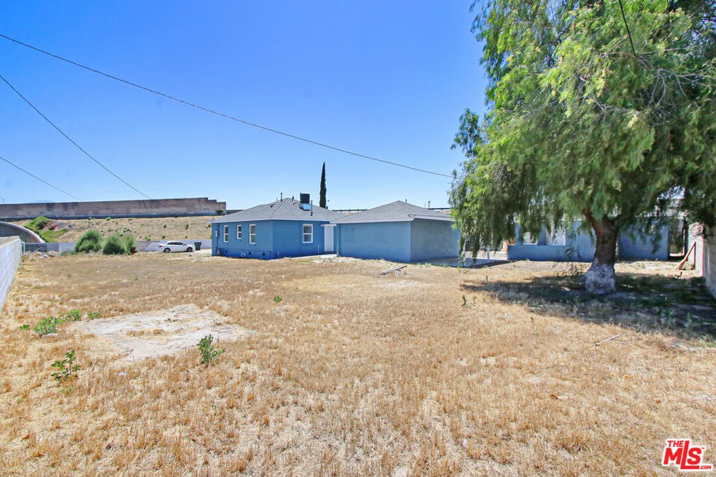 1851 W 23rd Street