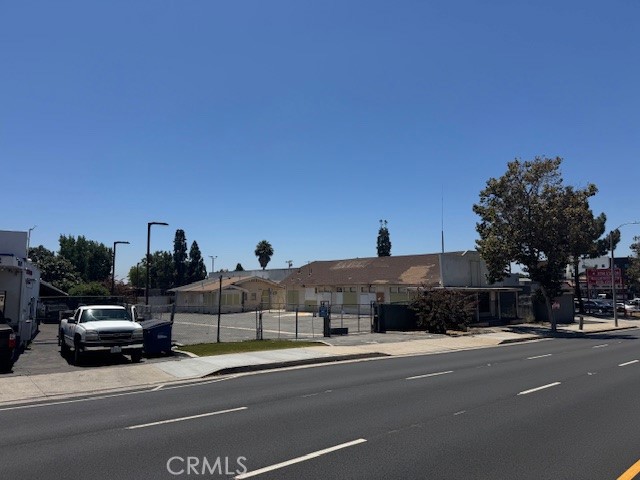 Commercial lot zoned C2 in Santa Ana, paved parking and lights. 17th street is a high traffic intersection at Fairview with great access to the 22 Freeway.
Property does have 2 detached structures on it currently but they will most likely need to be demolished or a heavy remodel to bring them back up to occupancy standards. This would need to be confirmed by the buyer to investigate with the City.
Buyer and Buyers agent will need to complete a LOI in conformance with the USMS standards. Please contact listing broker for this template. It is pretty easy to complete but this is important in submitting any and all offers. The USMS LOI Template is a suppliment to this listing.