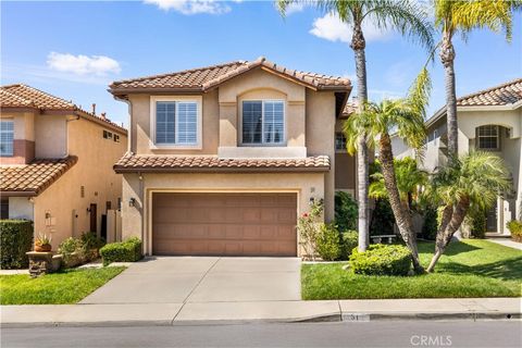 Photo of 31 Via Silla, Rancho Santa Margarita, CA 92688 (MLS # OC26049344)