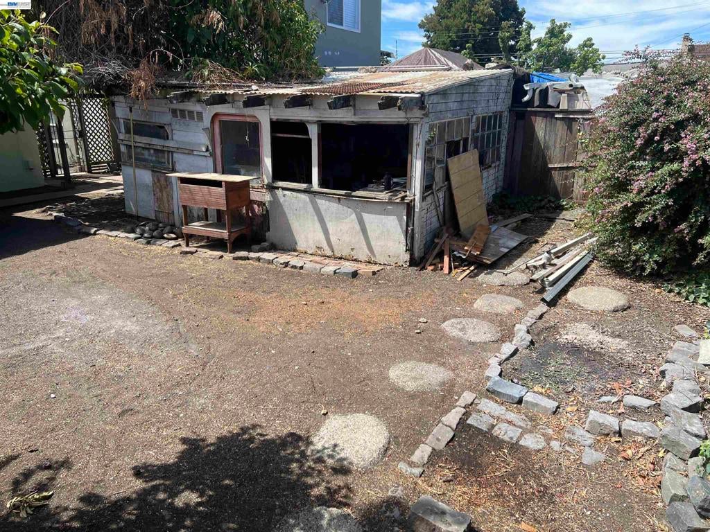 2115 Havenscourt Blvd
