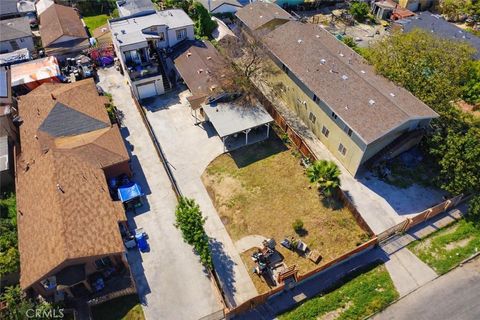 412 W 104th Street Los Angeles CA 90003