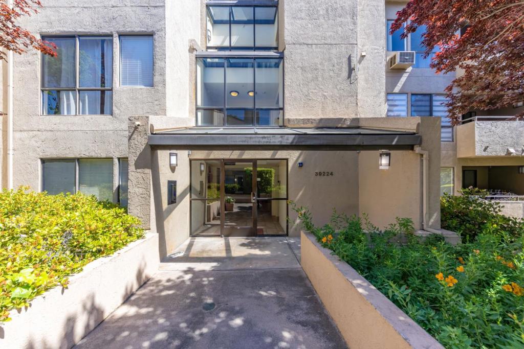 39224 Guardino Drive 314