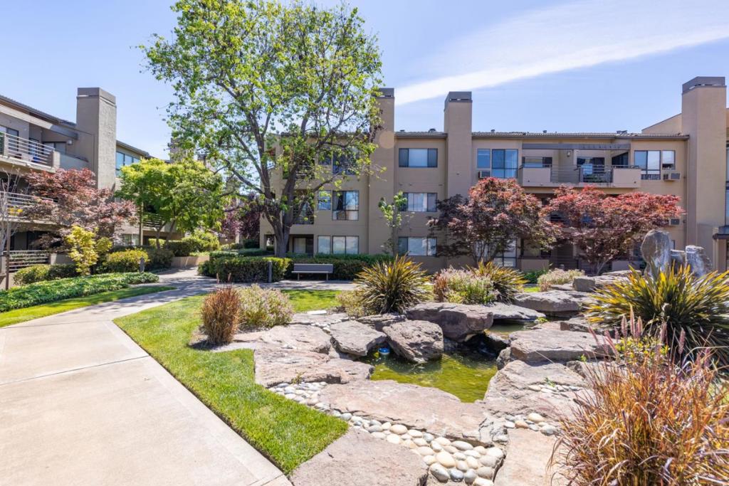 39224 Guardino Drive 314