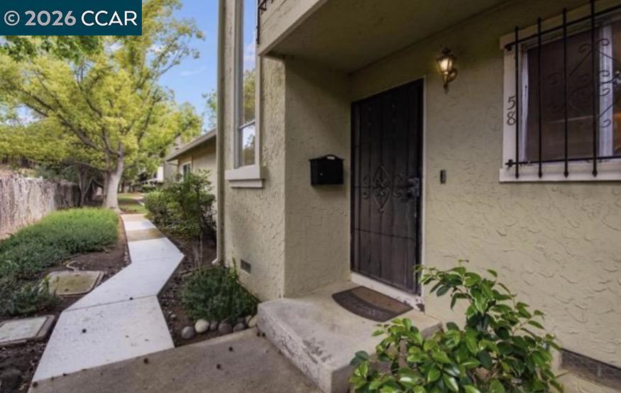 58 Meadowbrook Ave