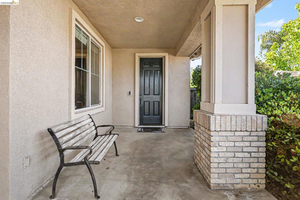 909 Sawyer Way