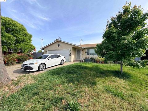 Photo of 10046 Lincoln Village Dr DR, Sacramento, CA 95827 (MLS # 41134010)