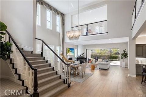 112 Gardenview Irvine CA 92618