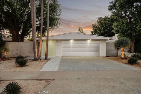 Photo of 2015 Irvine Avenue, Costa Mesa, CA 92627 (MLS # NP26063346)
