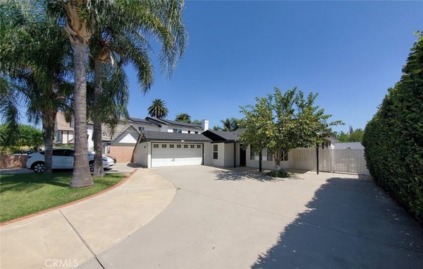 8132 HATILLO AVE, WINNETKA, CA 91306 - Image 824e638fdfc2d8144dec9ae1abd1ef36/3149201215