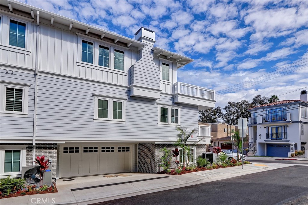 1100 Cypress Avenue
