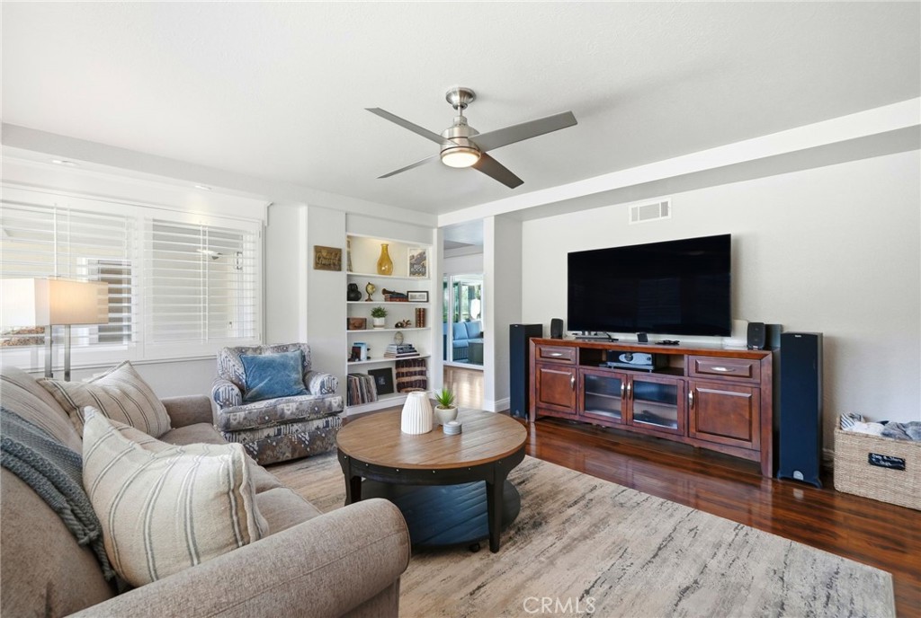 Las Vivendas - Residential