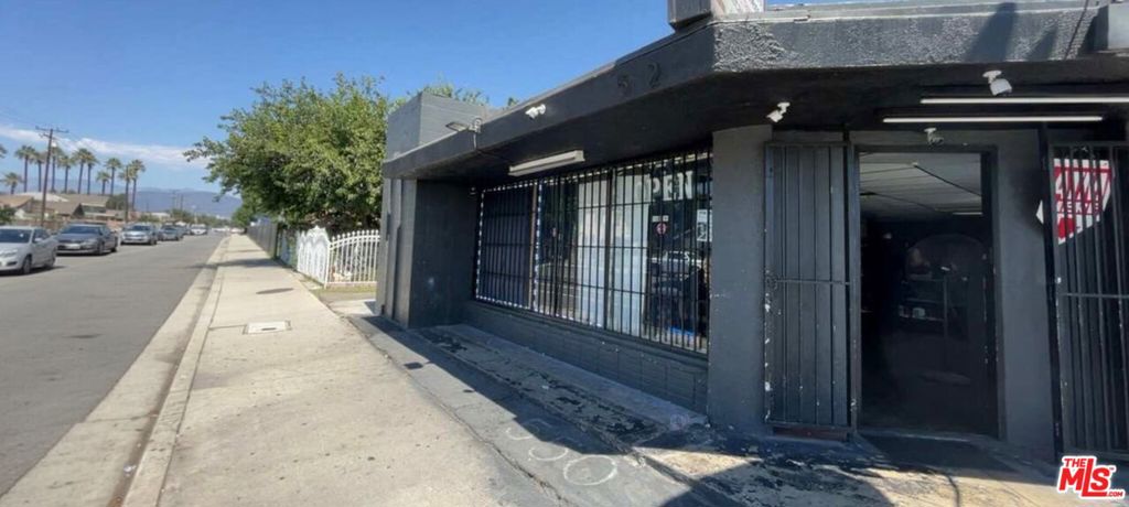 552 N San Antonio Avenue