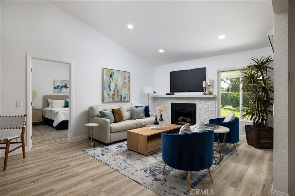 Casta Del Sol - Fiesta (CF) - Residential