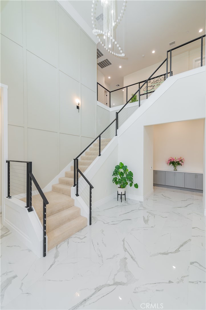 451 Avenida Esplendor