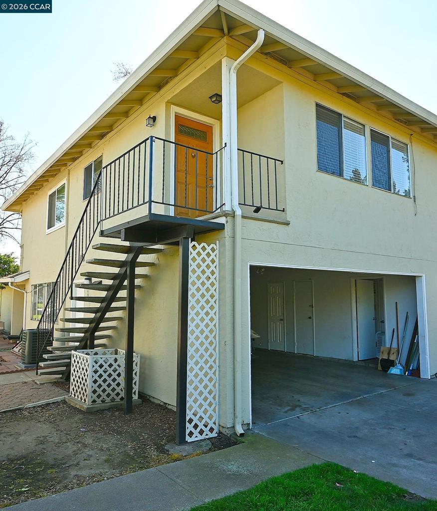 1387 1387 Del Rio Circle D