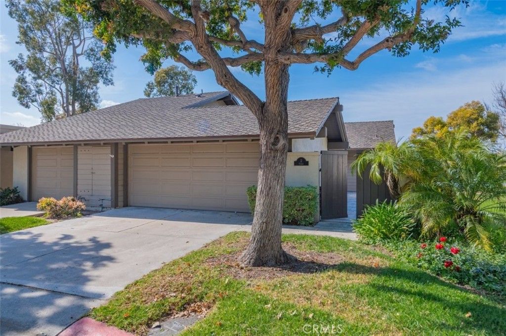 Photo of 2 Flores, Irvine, CA 92612 (MLS # OC26013957)