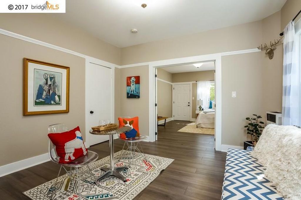 listing image 130723367502042000505