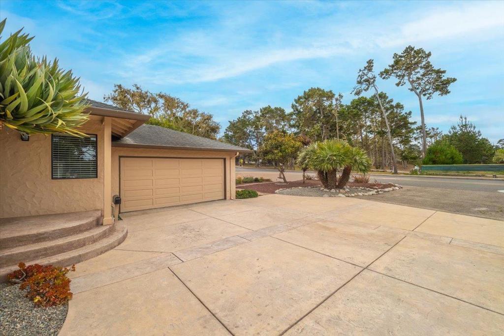 712 Sunset Drive