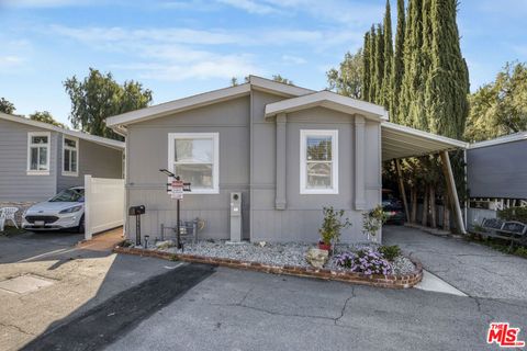 Photo of 4201 Topanga Canyon Boulevard #136, Woodland Hills, CA 91364 (MLS # 26659669)