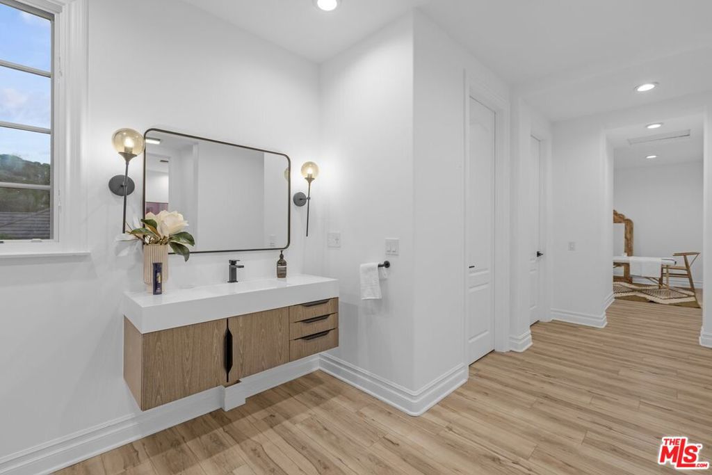 The Oaks - Residential