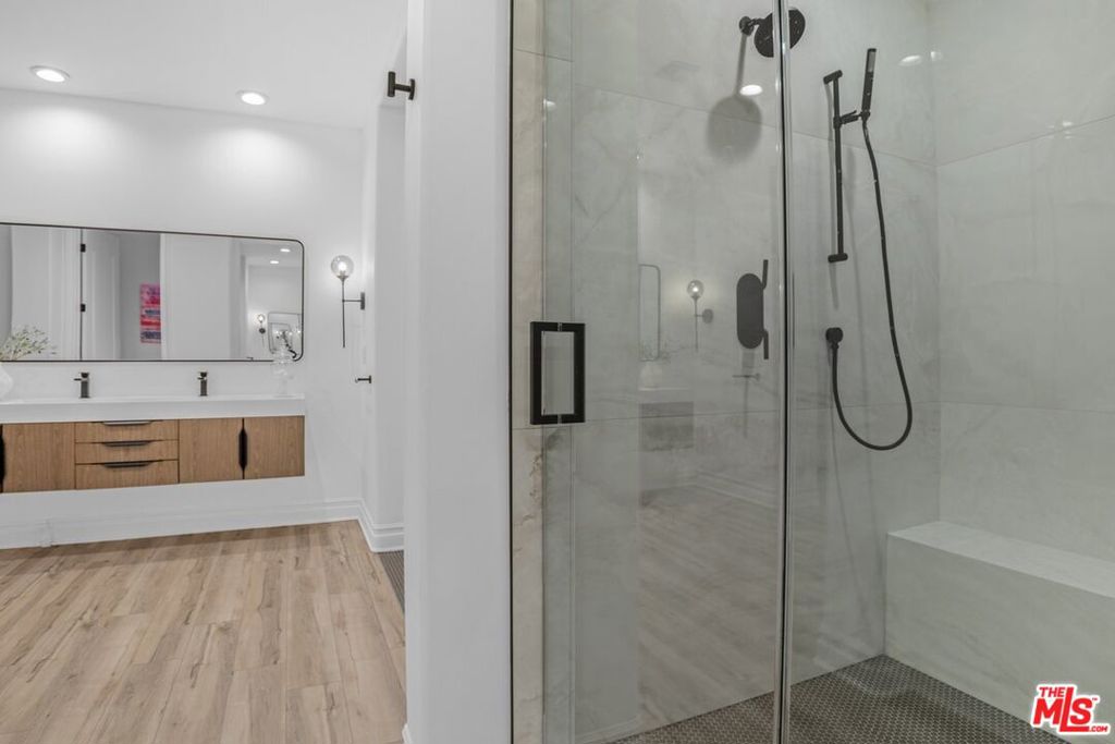 The Oaks - Residential