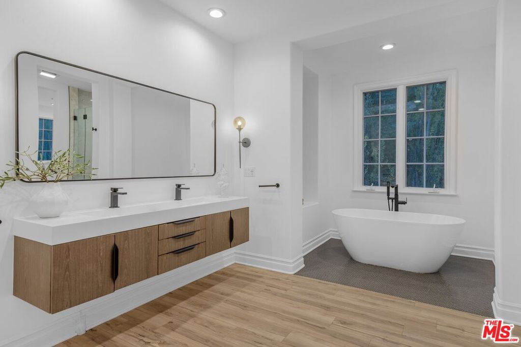 The Oaks - Residential