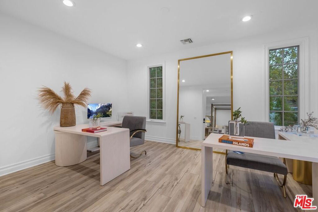 The Oaks - Residential