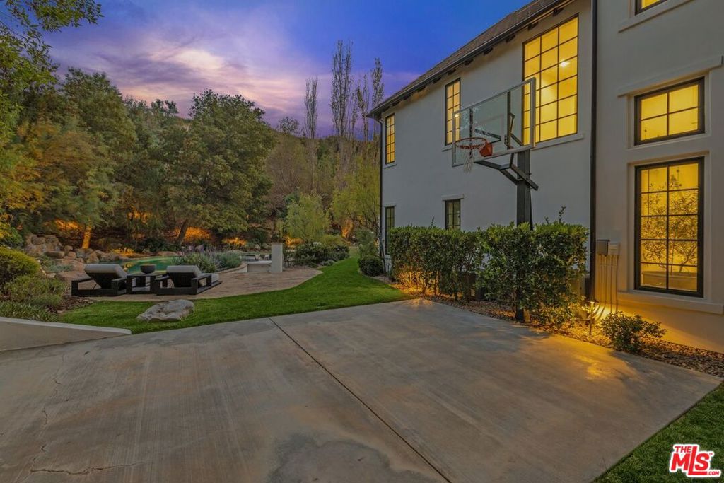 The Oaks - Residential