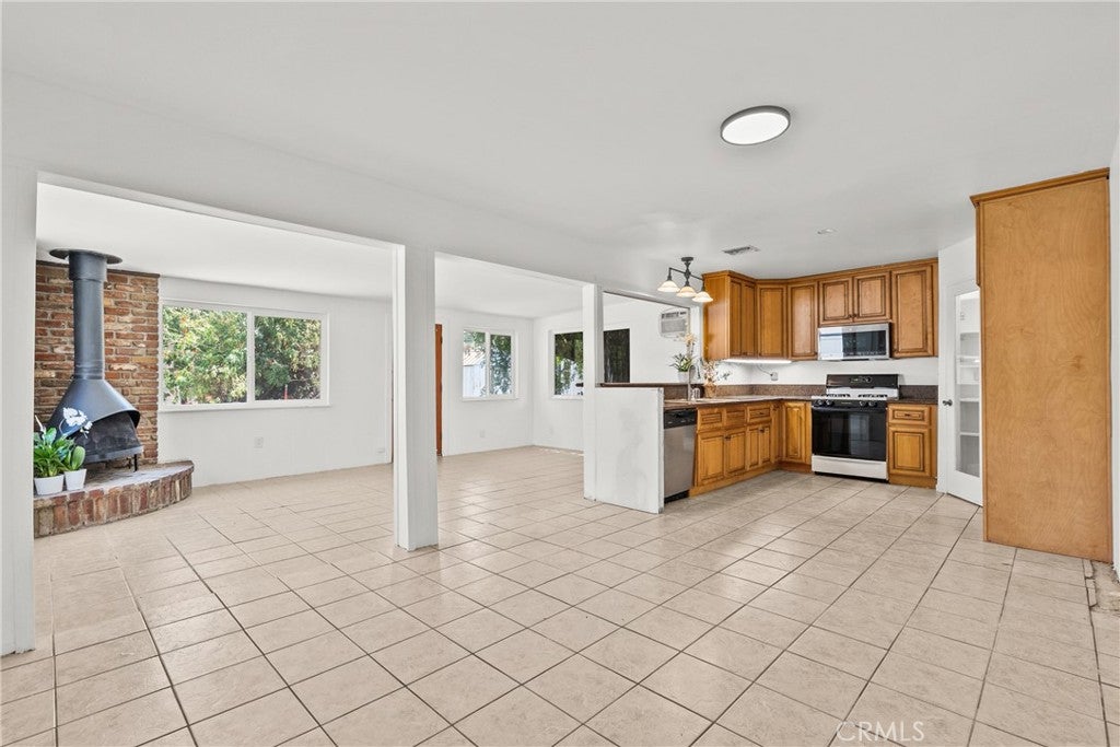 21124 Rosedell