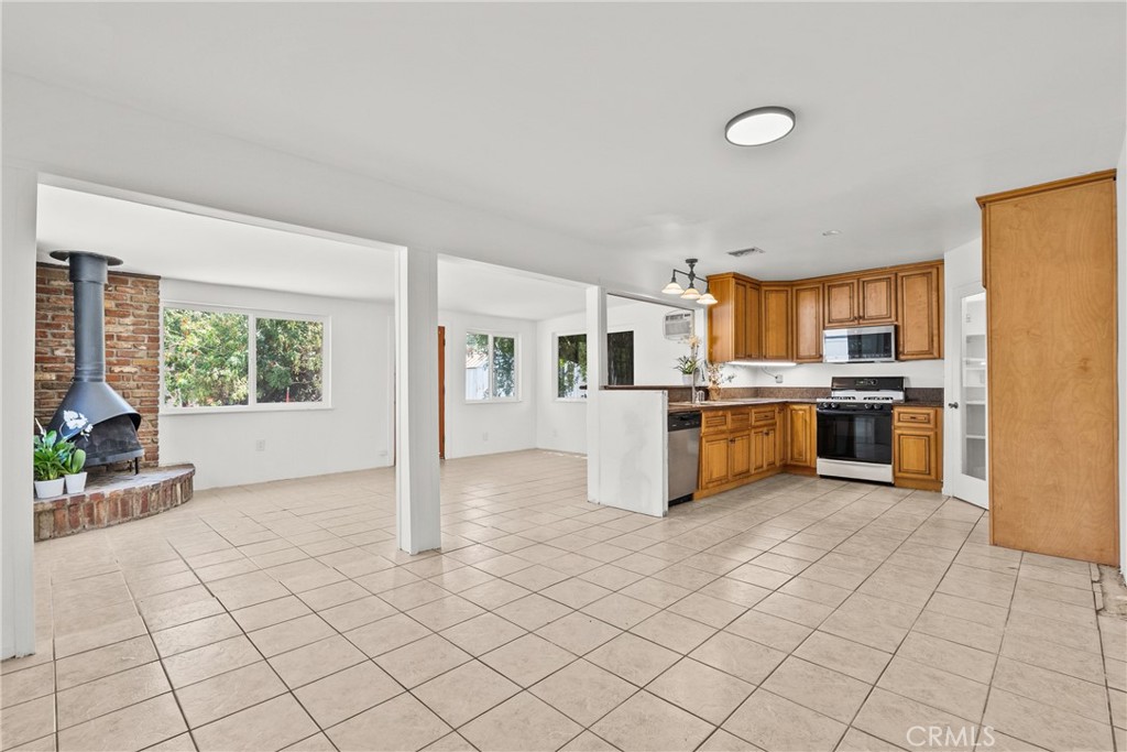 21124 Rosedell