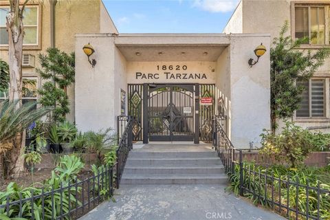 Photo of 18620 Hatteras #169, Tarzana, CA 91356 (MLS # BB26041688)
