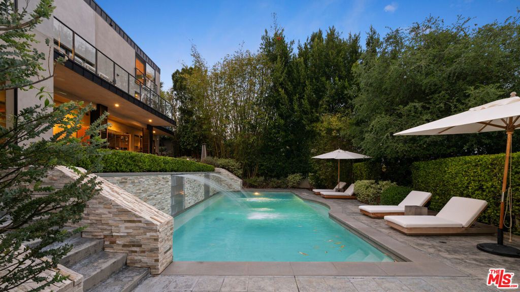 Photo of 1552 Bel Air Road, Los Angeles, CA 90077 (MLS # 26738589)