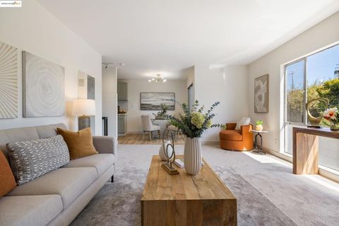 Photo of 3877 Howe St St #206, Oakland, CA 94611 (MLS # 41106838) Photo of 3877 Howe St St #206, Oakland, CA 94611 (MLS # 41106838)